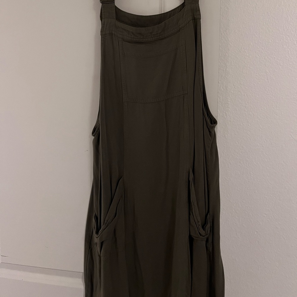 Overall dress